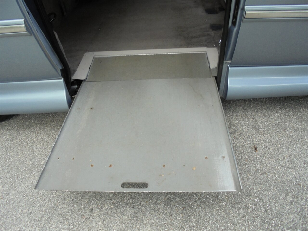 2006 Chrysler Town & Country Touring  VMi wheelchair ramp van - Photo 24 - Deland, FL 32720