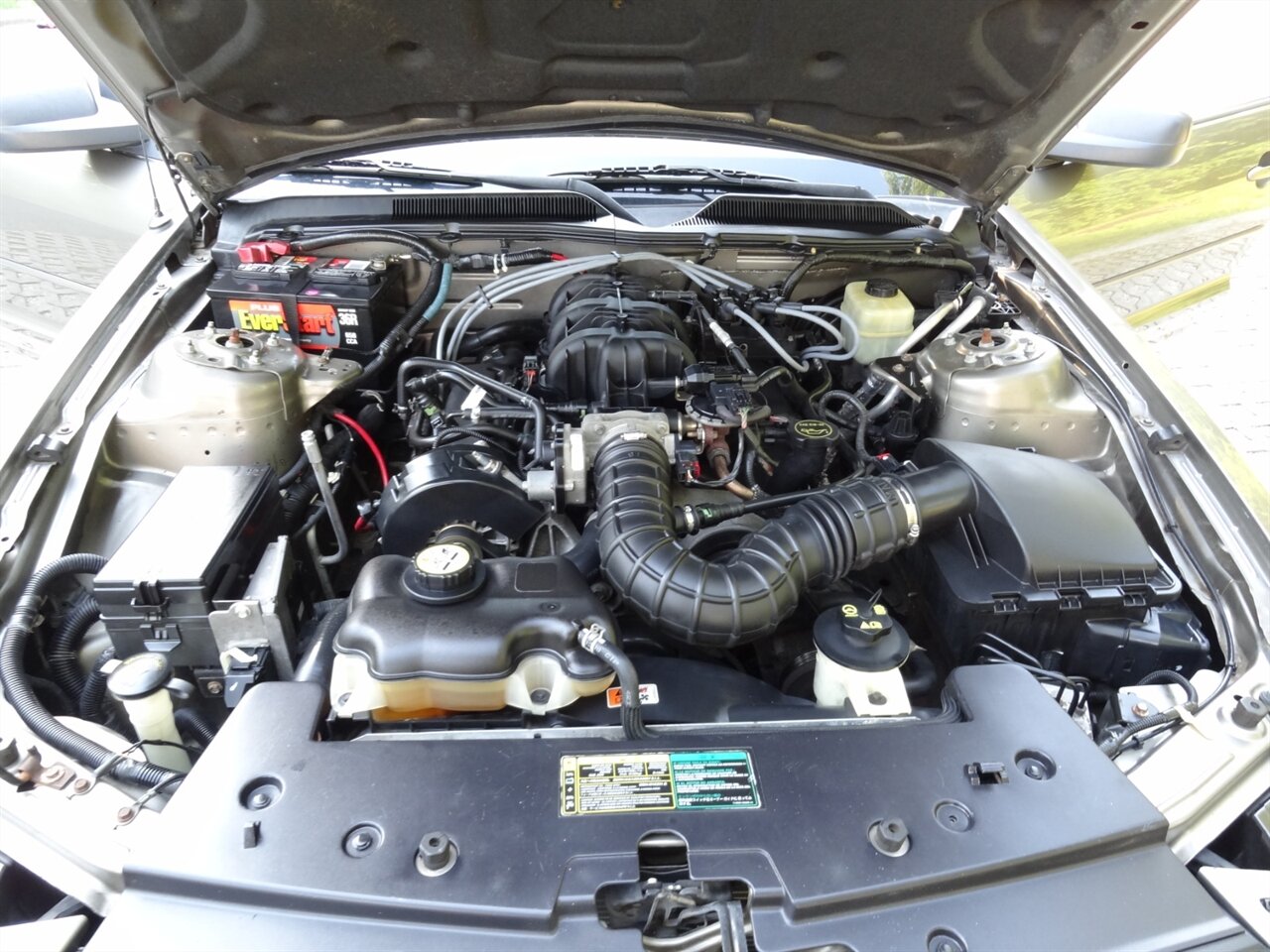 2005 Ford Mustang V6 Deluxe Leather - Photo 34 - Deland, FL 32720