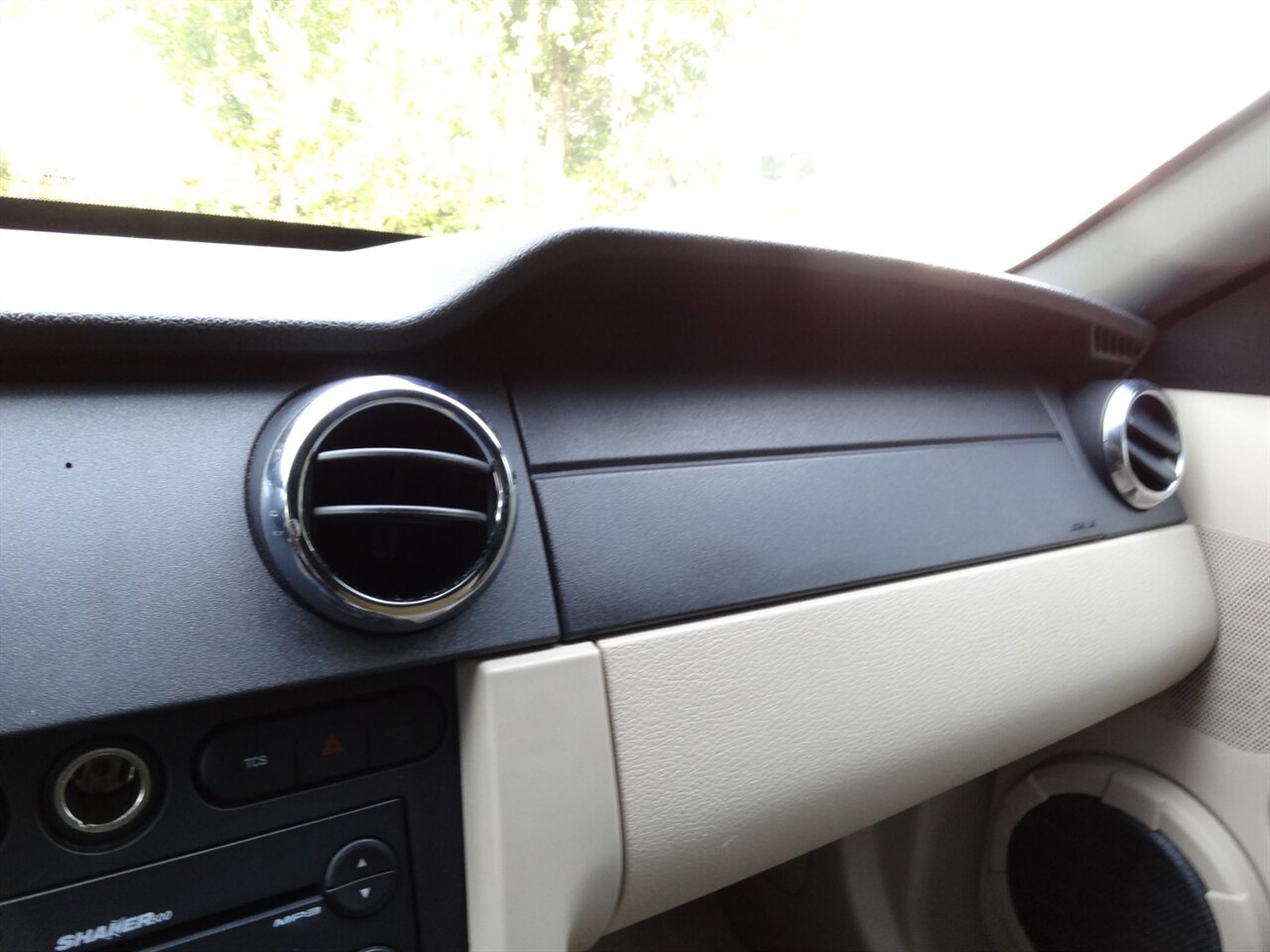 2005 Ford Mustang V6 Deluxe Leather - Photo 56 - Deland, FL 32720