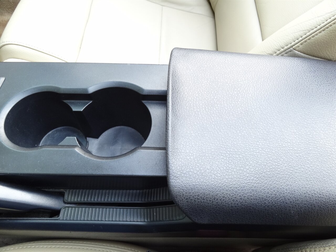 2005 Ford Mustang V6 Deluxe Leather - Photo 55 - Deland, FL 32720