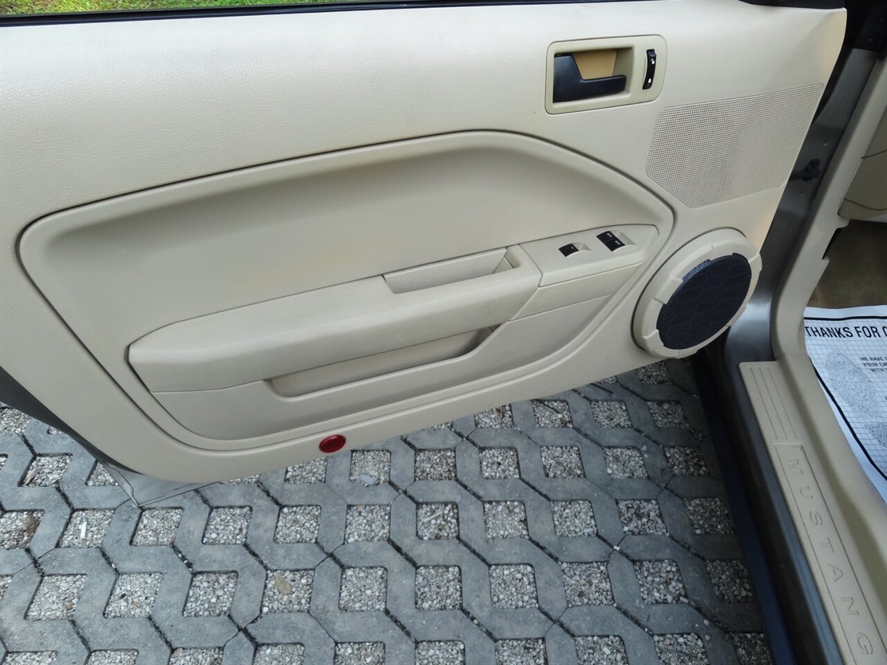 2005 Ford Mustang V6 Deluxe Leather - Photo 36 - Deland, FL 32720