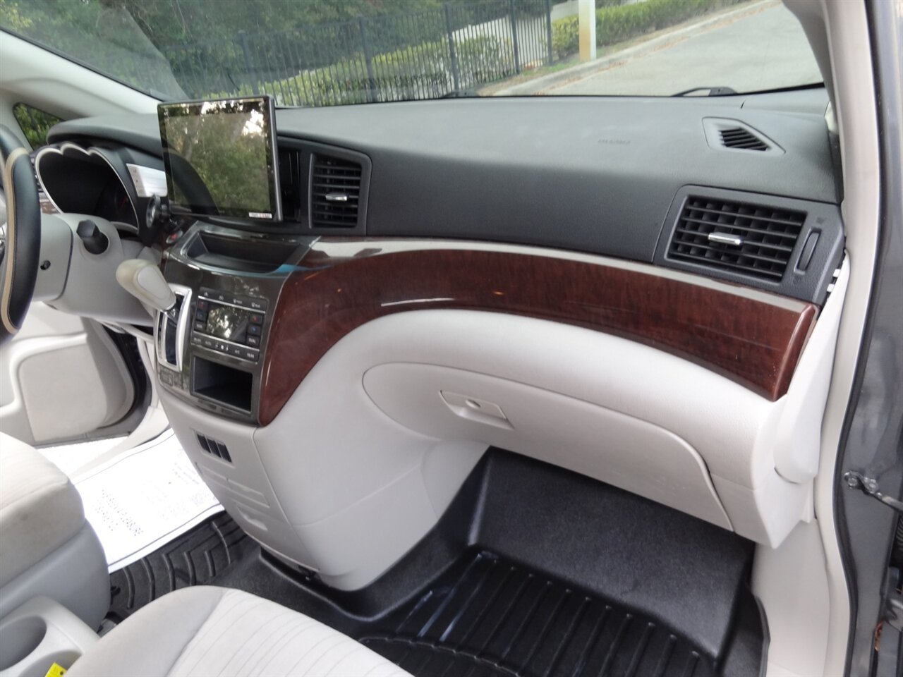 2016 Nissan Quest 3.5 S   - Photo 45 - Deland, FL 32720