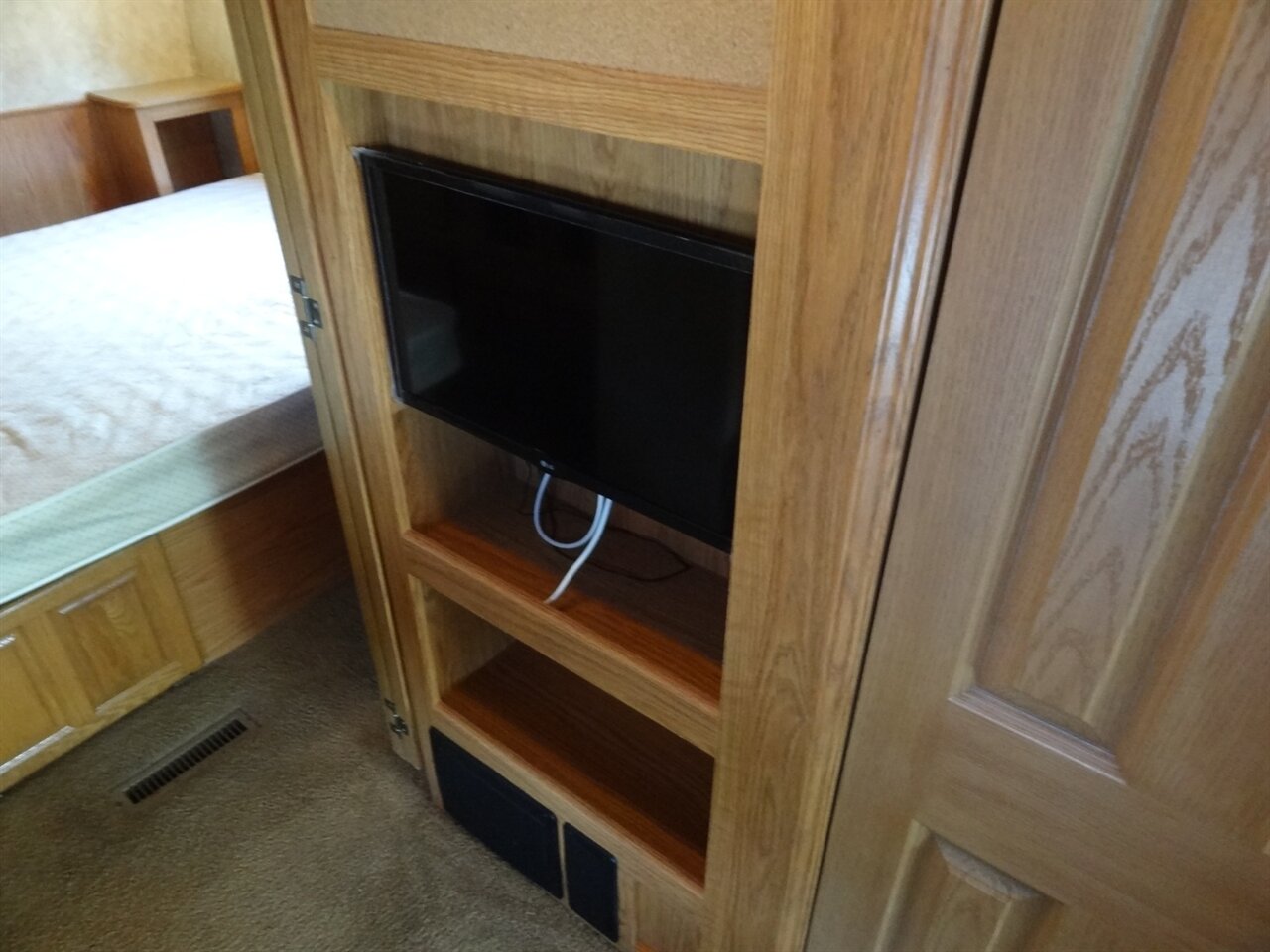 2006 Damon Daybreak 3270 - Photo 69 - Deland, FL 32720