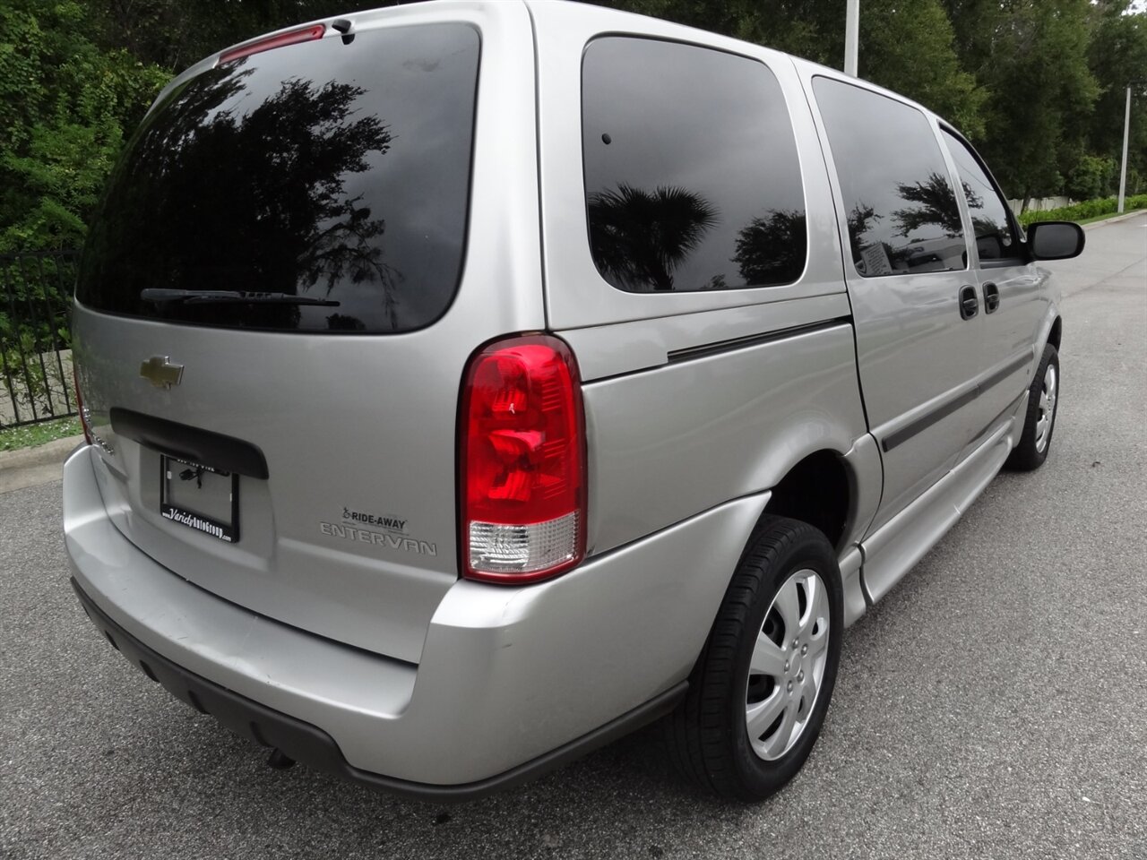2007 Chevrolet Uplander LS   - Photo 3 - Deland, FL 32720