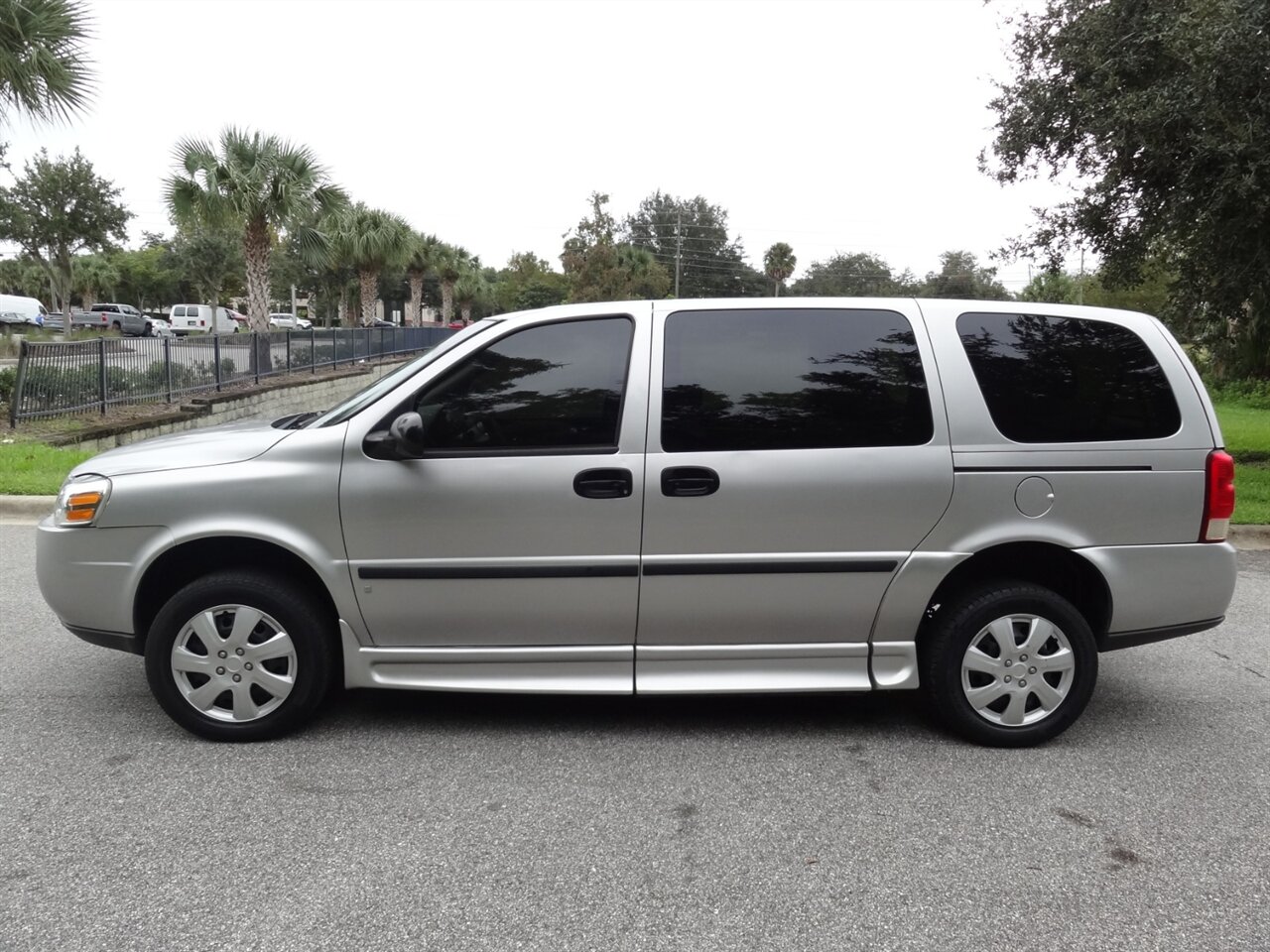 2007 Chevrolet Uplander LS   - Photo 18 - Deland, FL 32720