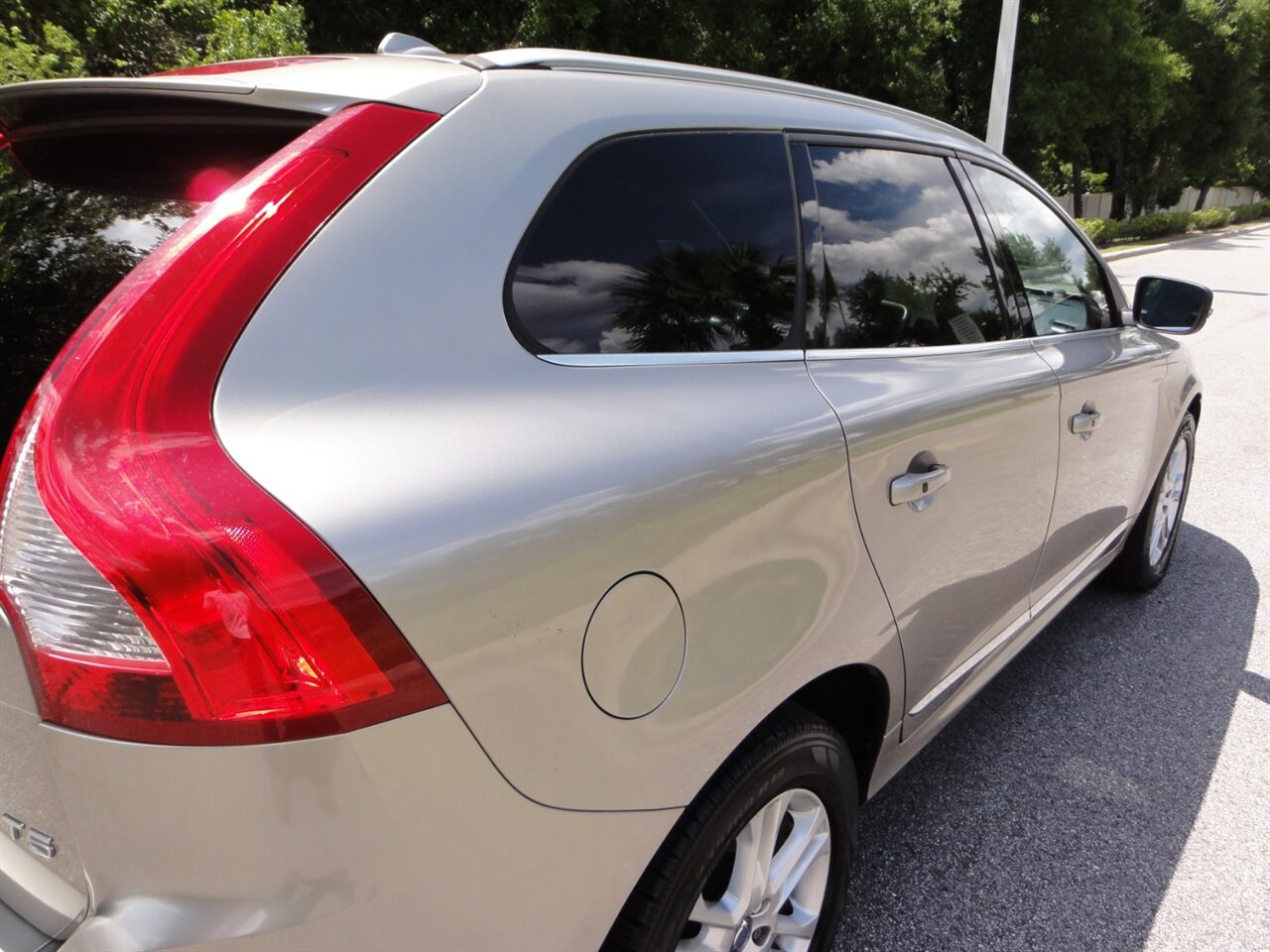 2015 Volvo XC60 T5 Drive-E Premier  Premium - Photo 13 - Deland, FL 32720
