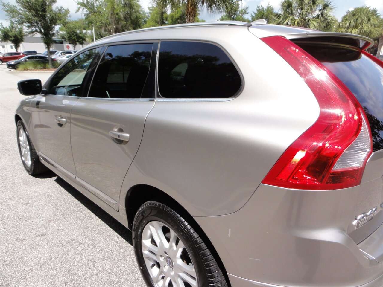 2015 Volvo XC60 T5 Drive-E Premier  Premium - Photo 12 - Deland, FL 32720