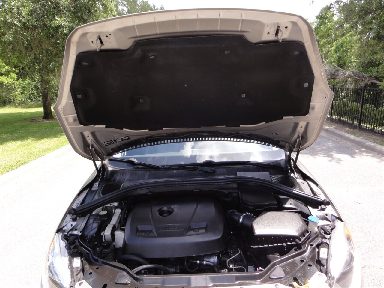 2015 Volvo XC60 T5 Drive-E Premier  Premium - Photo 28 - Deland, FL 32720