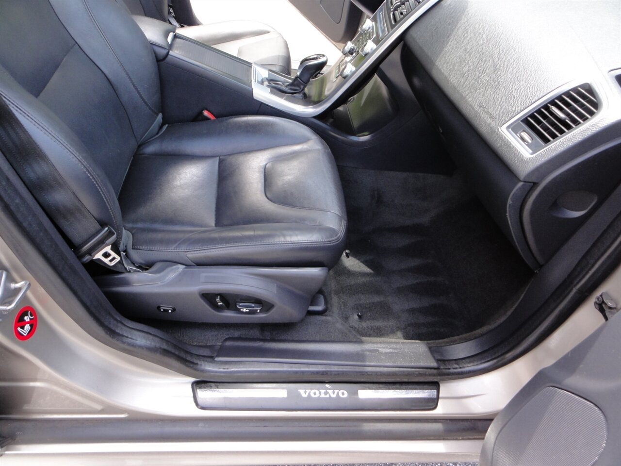 2015 Volvo XC60 T5 Drive-E Premier  Premium - Photo 45 - Deland, FL 32720