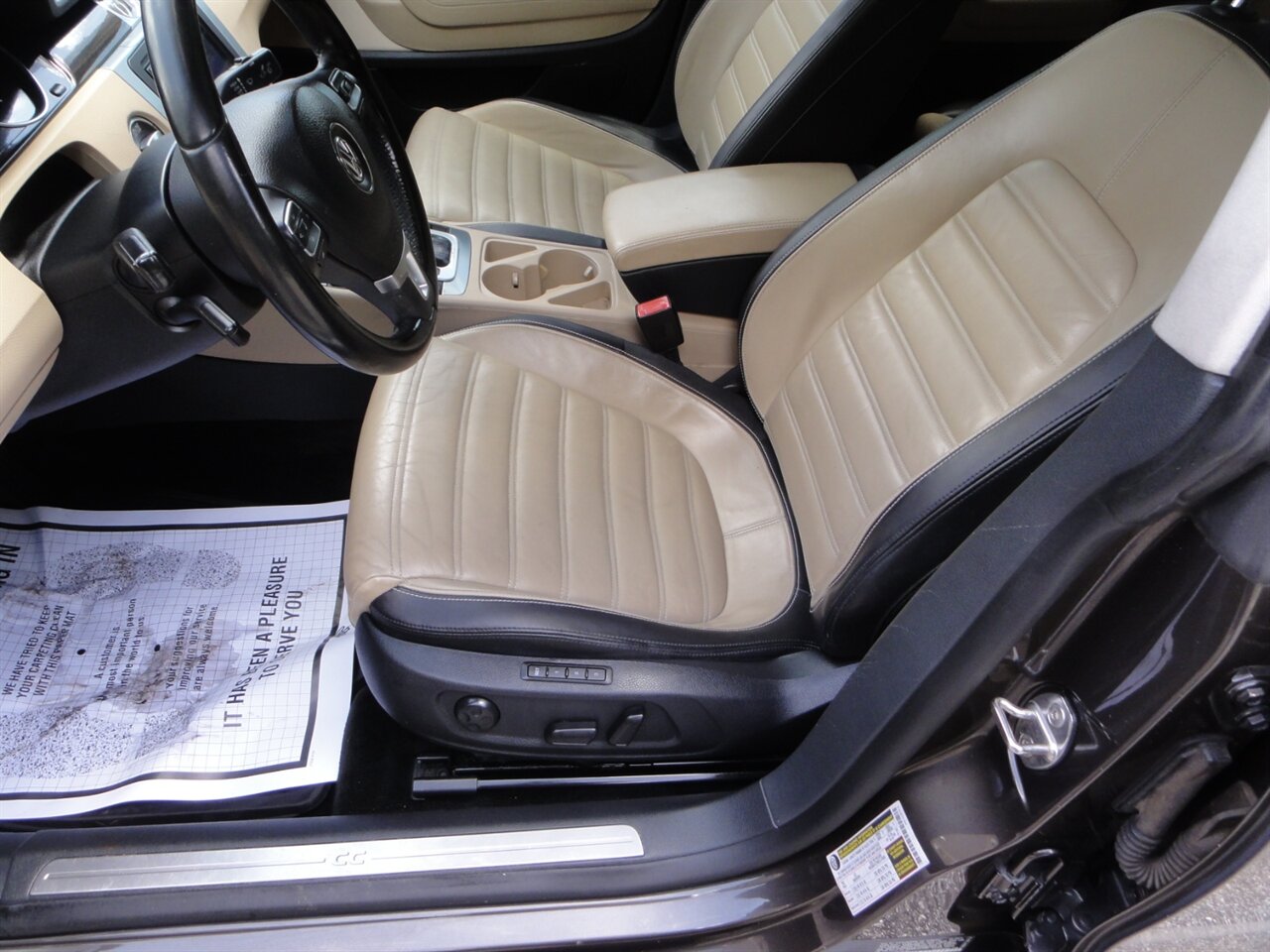 2014 Volkswagen CC Executive PZEV  Premium - Photo 31 - Deland, FL 32720