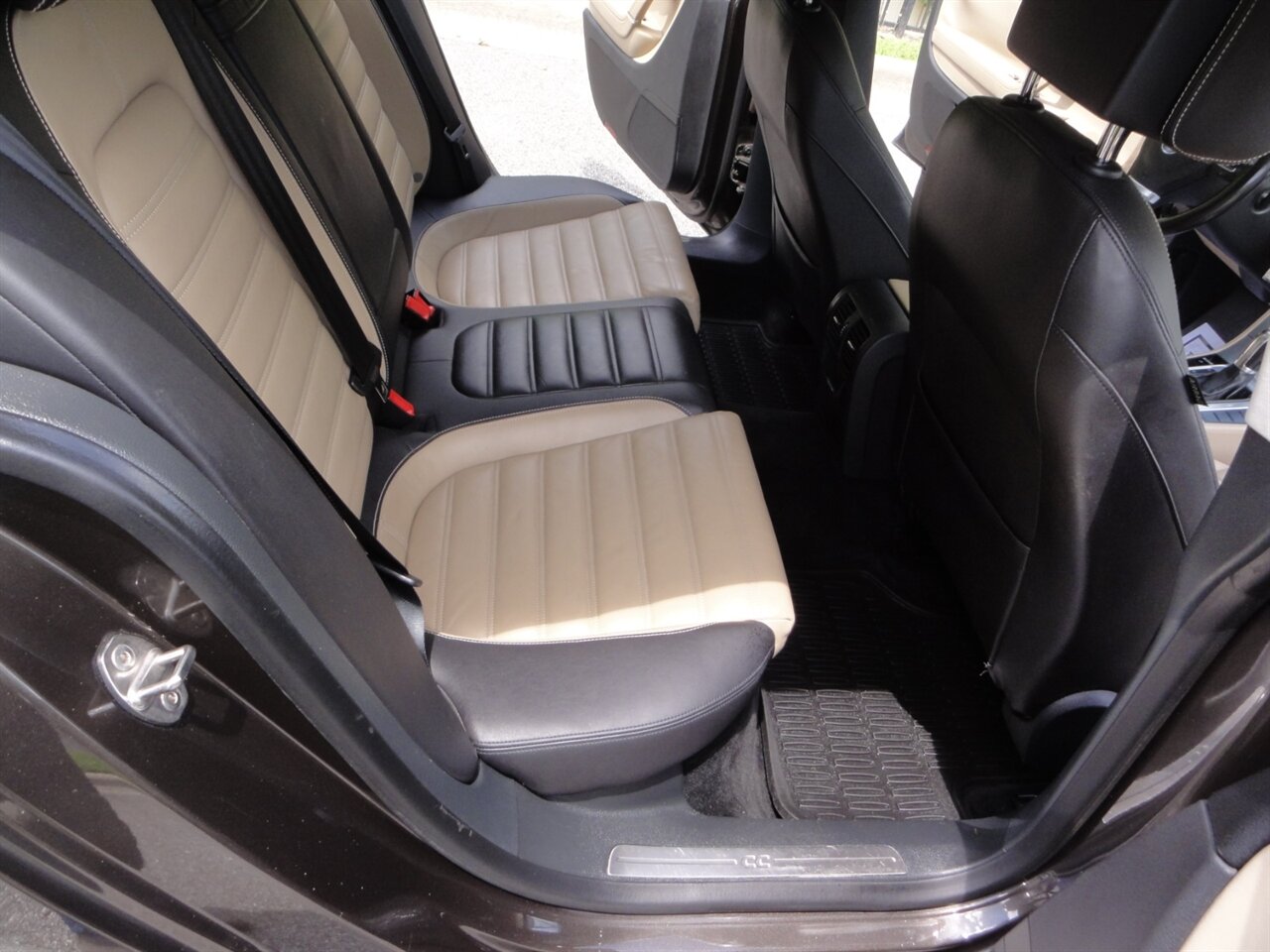 2014 Volkswagen CC Executive PZEV  Premium - Photo 38 - Deland, FL 32720