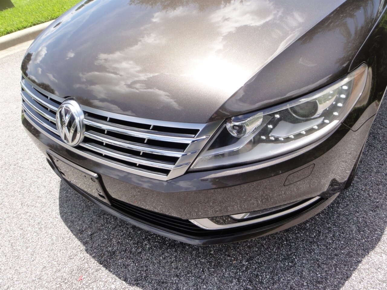 2014 Volkswagen CC Executive PZEV  Premium - Photo 8 - Deland, FL 32720