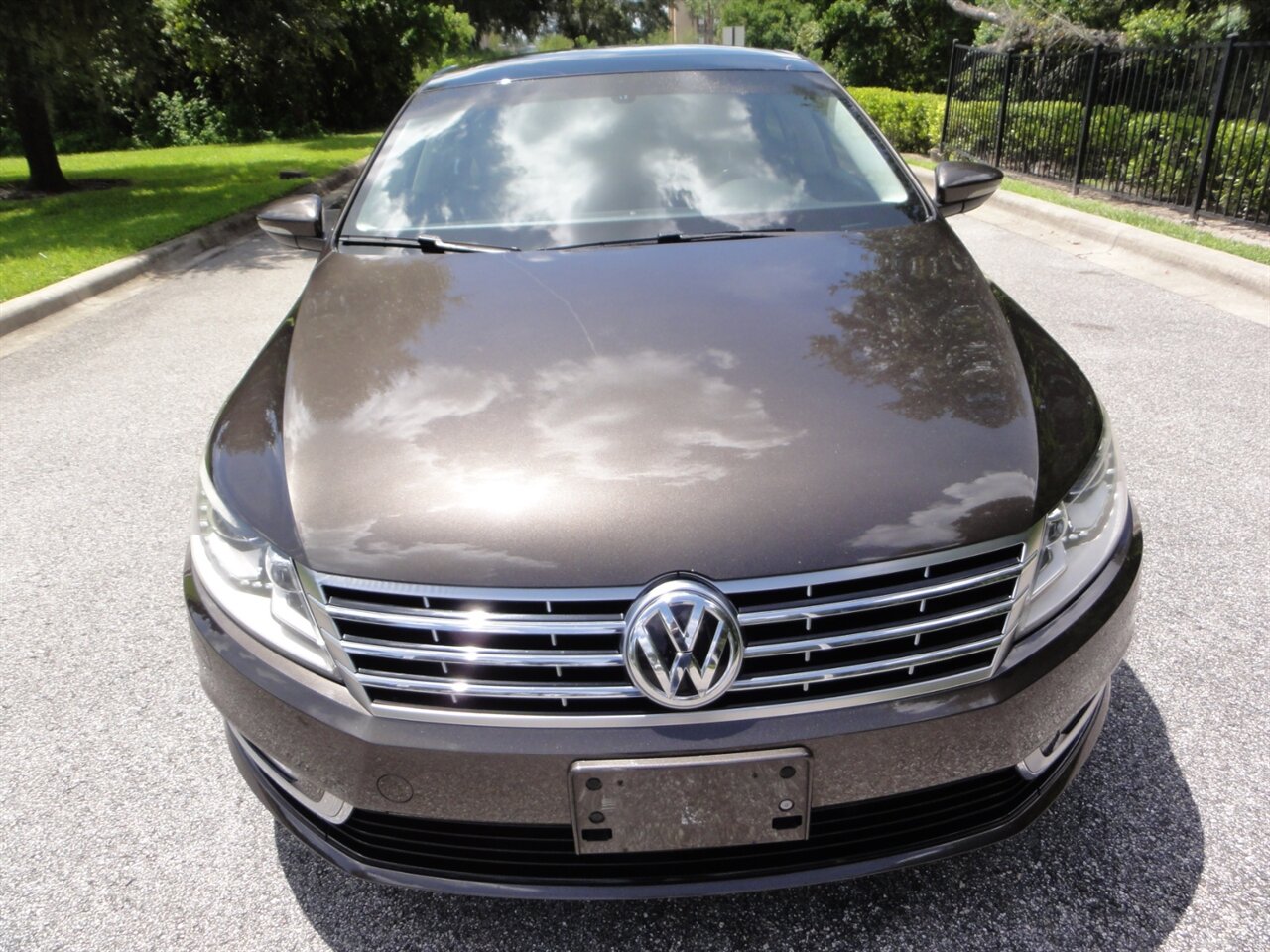 2014 Volkswagen CC Executive PZEV  Premium - Photo 6 - Deland, FL 32720