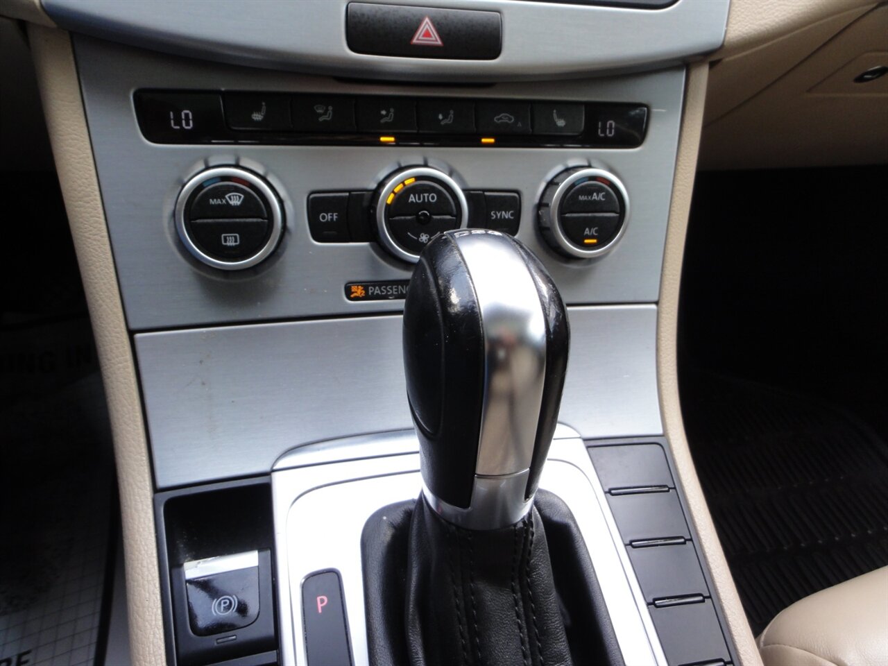 2014 Volkswagen CC Executive PZEV  Premium - Photo 51 - Deland, FL 32720
