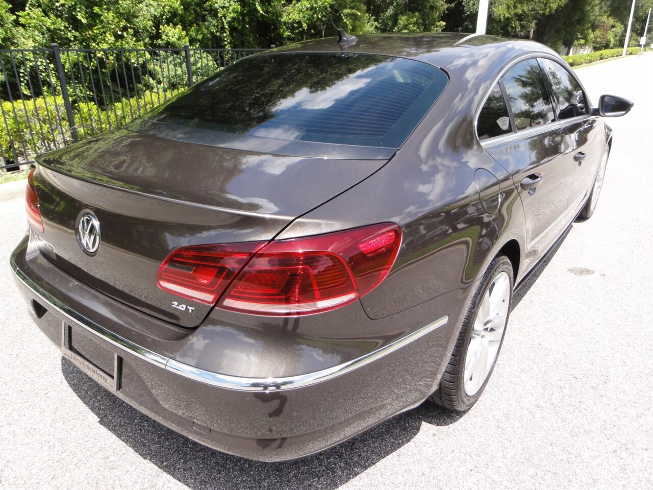 2014 Volkswagen CC Executive PZEV  Premium - Photo 3 - Deland, FL 32720