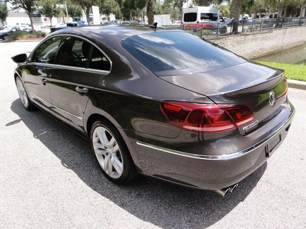 2014 Volkswagen CC Executive PZEV  Premium - Photo 4 - Deland, FL 32720
