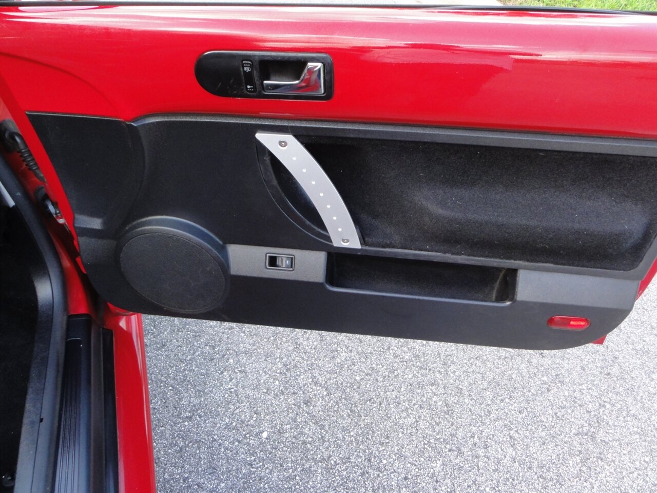 2006 Volkswagen New Beetle Convertible 2.5 - Photo 45 - Deland, FL 32720