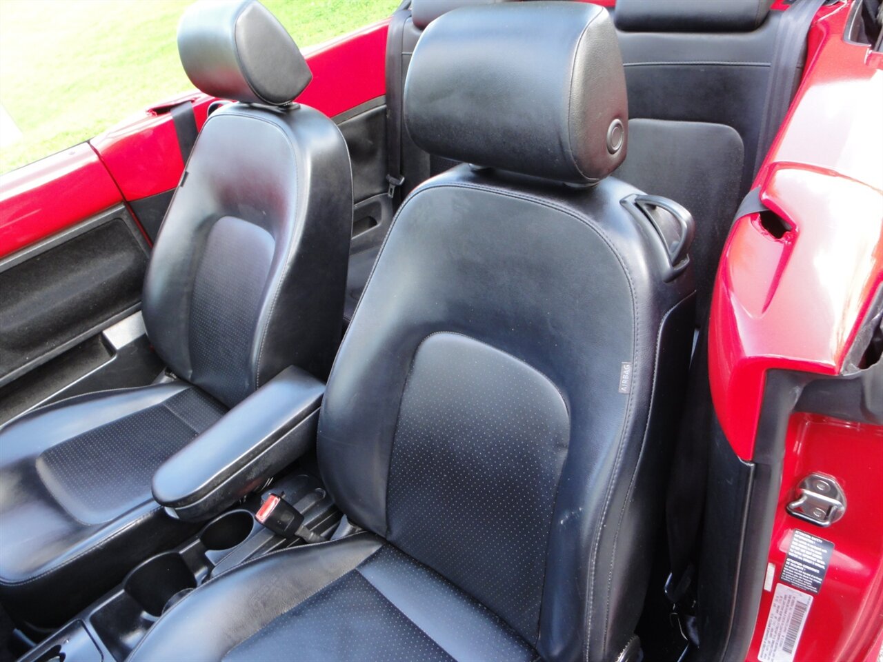 2006 Volkswagen New Beetle Convertible 2.5 - Photo 38 - Deland, FL 32720