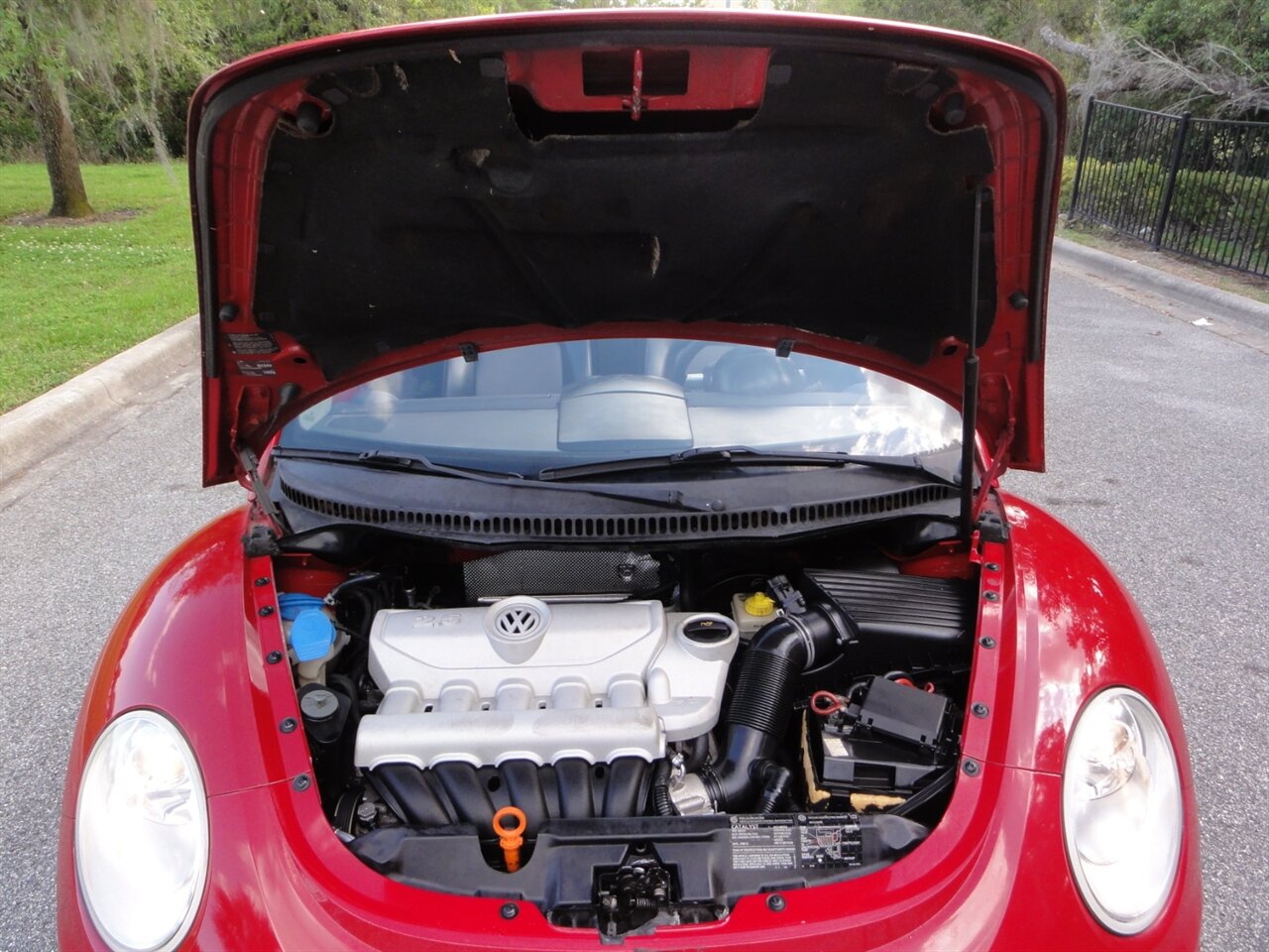 2006 Volkswagen New Beetle Convertible 2.5 - Photo 24 - Deland, FL 32720