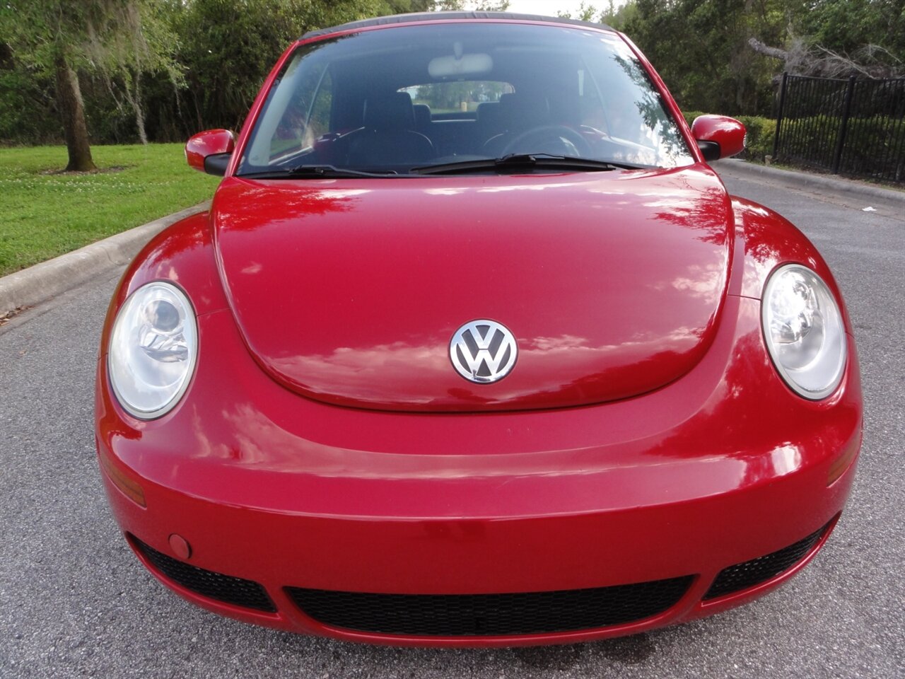 2006 Volkswagen New Beetle Convertible 2.5 - Photo 9 - Deland, FL 32720