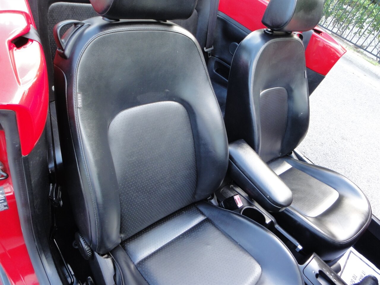 2006 Volkswagen New Beetle Convertible 2.5 - Photo 43 - Deland, FL 32720