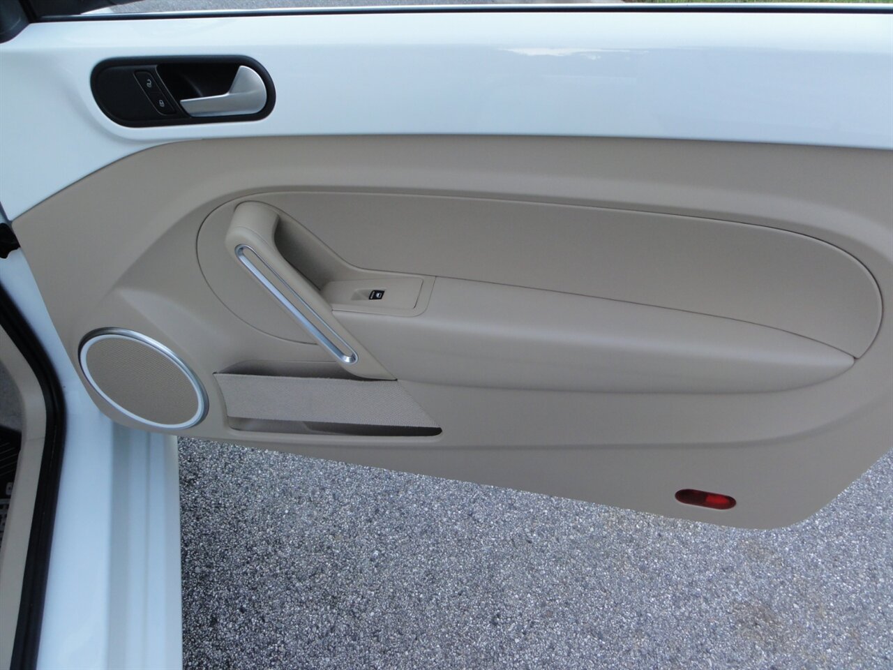 2014 Volkswagen Beetle Convertible TDI Premium - Photo 47 - Deland, FL 32720