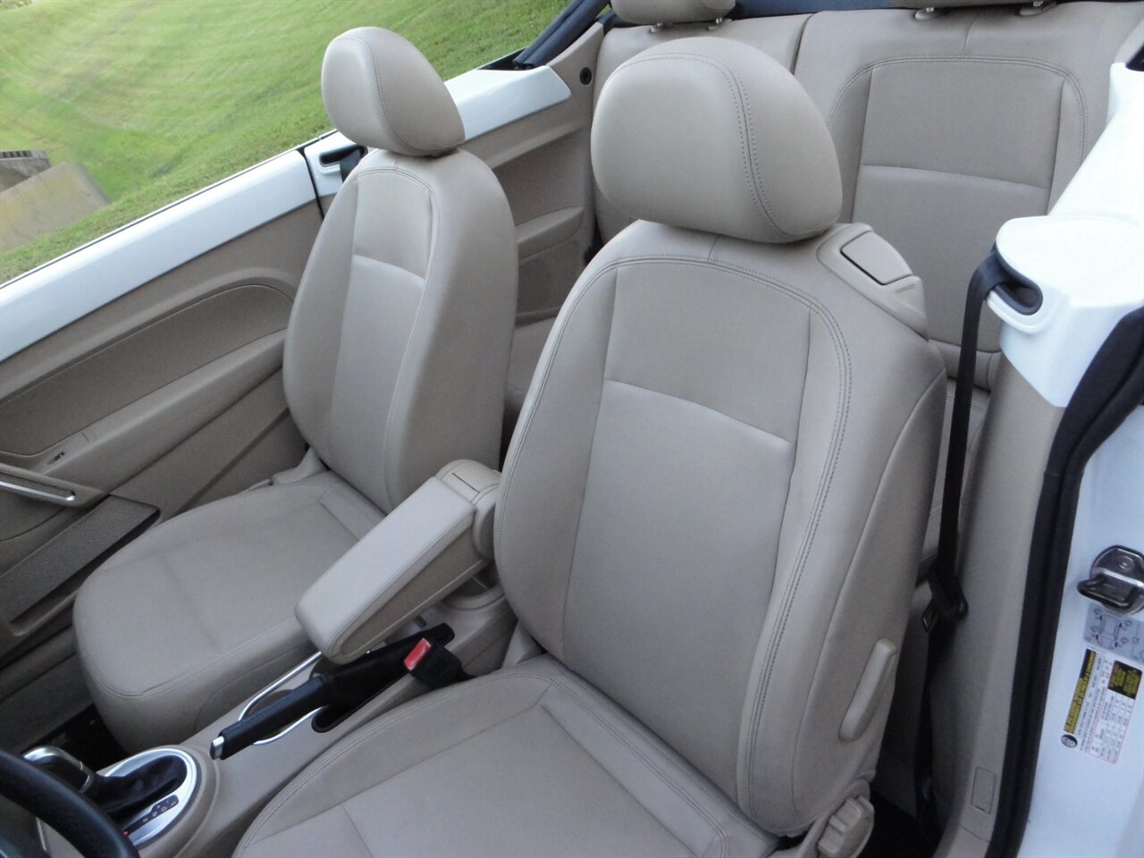 2014 Volkswagen Beetle Convertible TDI Premium - Photo 39 - Deland, FL 32720