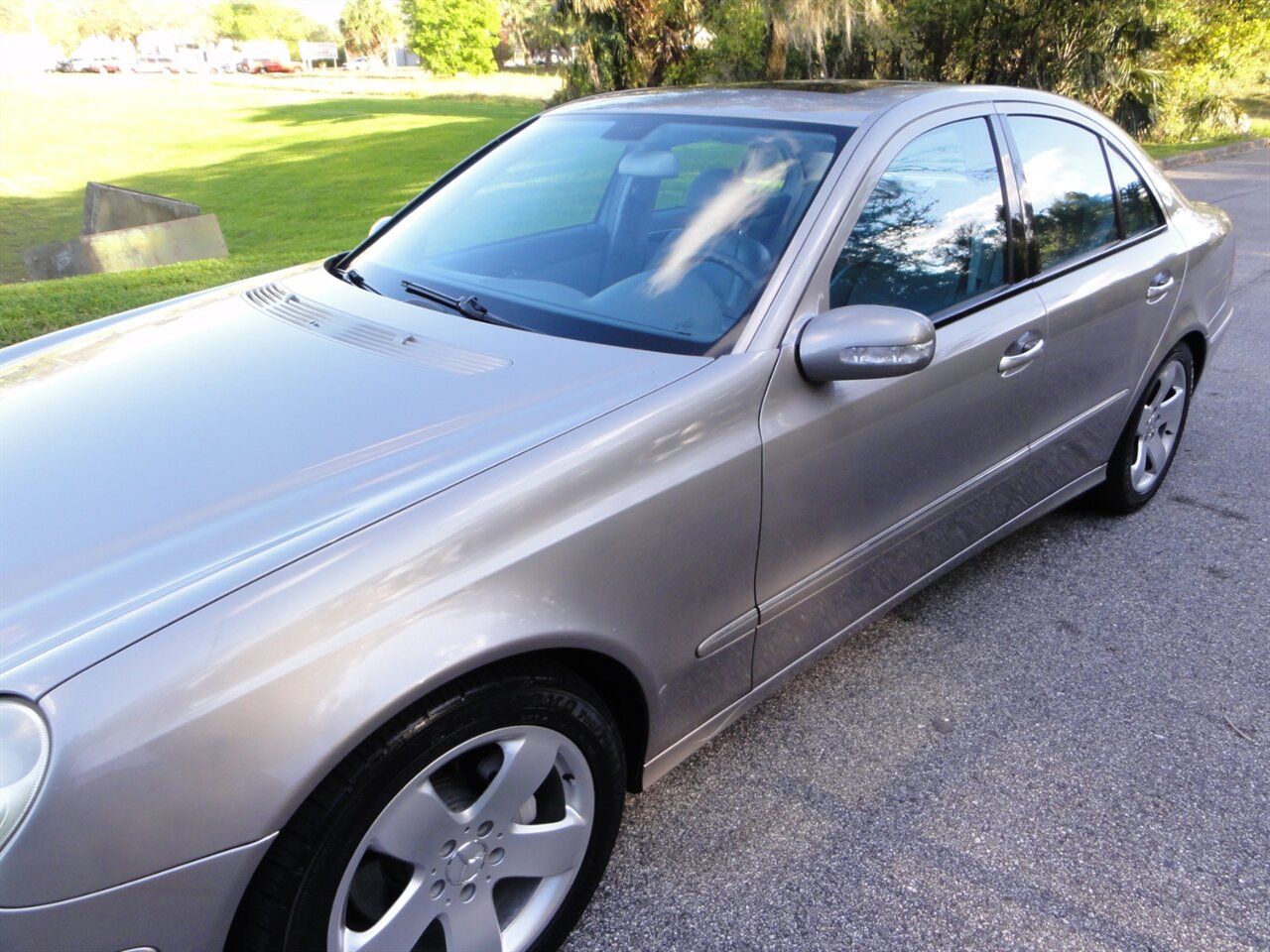 2004 Mercedes-Benz E 500  Premium - Photo 10 - Deland, FL 32720