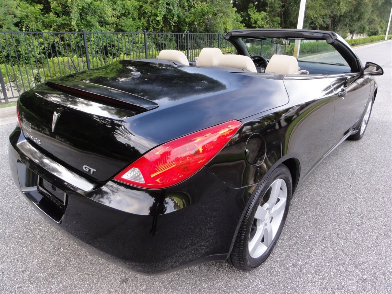 2007 Pontiac G6 GT Premium hardtop convertible - Photo 3 - Deland, FL 32720