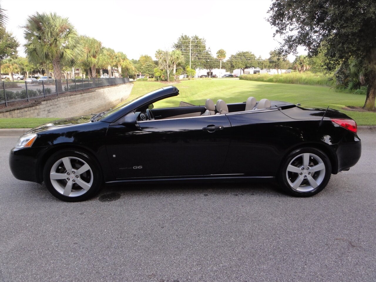2007 Pontiac G6 GT Premium hardtop convertible - Photo 21 - Deland, FL 32720