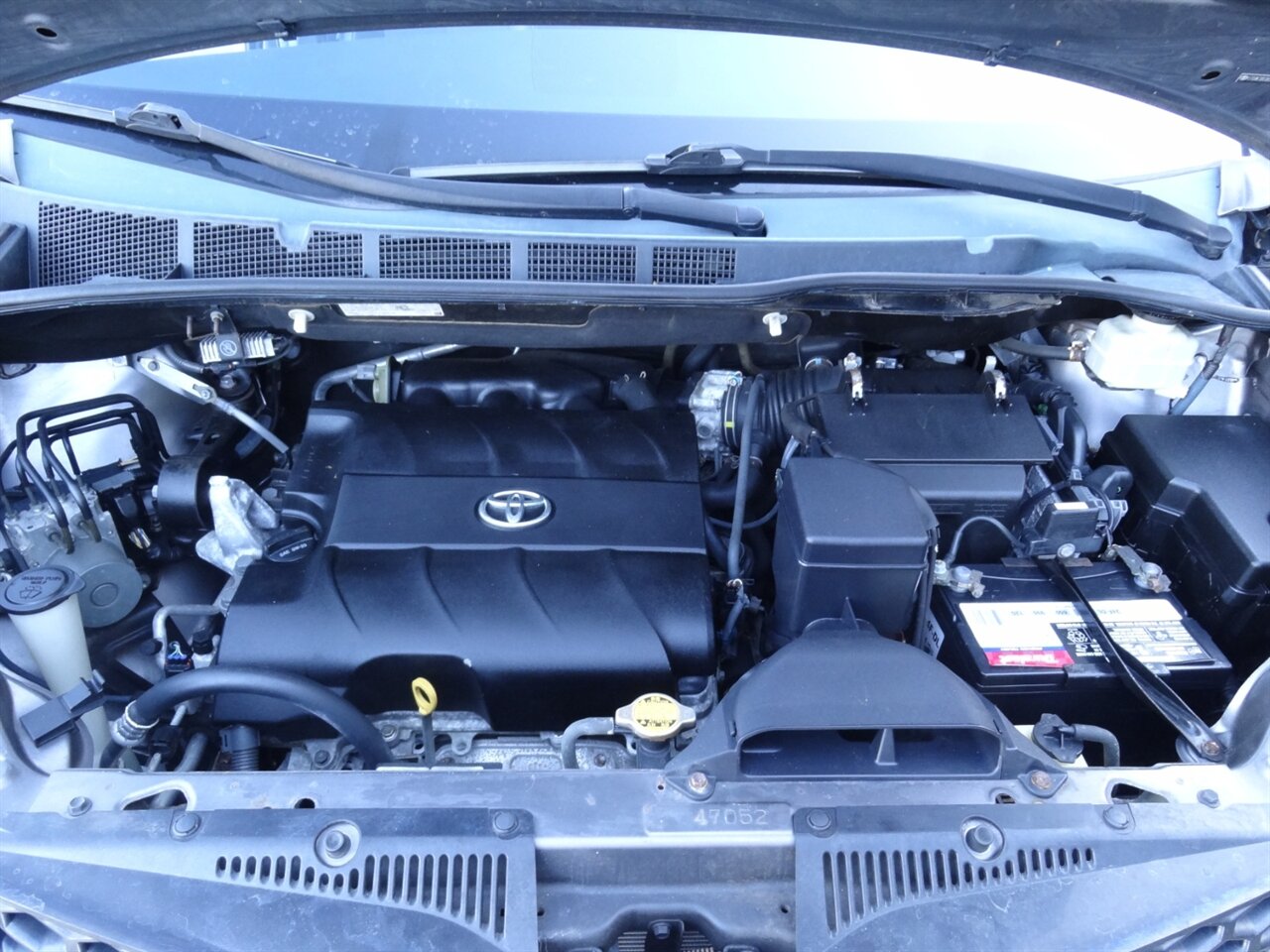 2011 Toyota Sienna SE  BraunAbility ramp van - Photo 28 - Deland, FL 32720