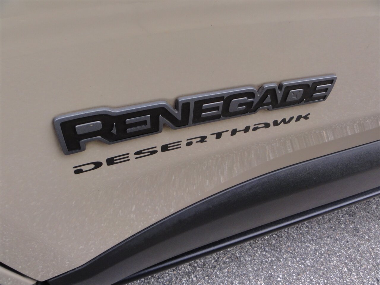 2017 Jeep Renegade Trailhawk  4X4 - Photo 24 - Deland, FL 32720