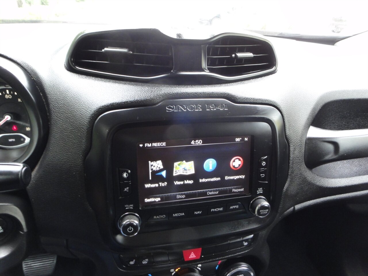 2017 Jeep Renegade Trailhawk  4X4 - Photo 50 - Deland, FL 32720