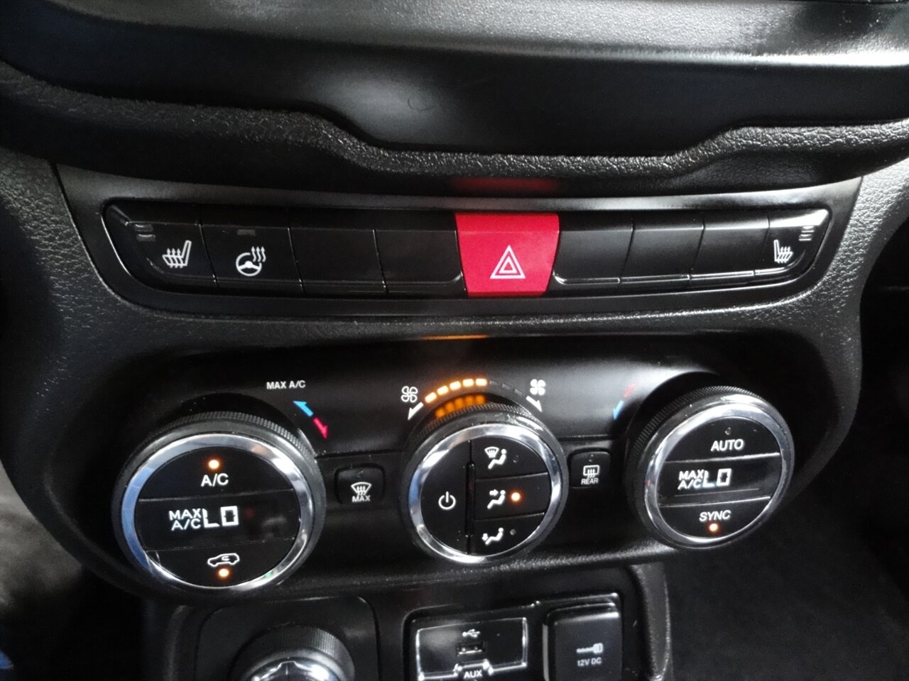 2017 Jeep Renegade Trailhawk  4X4 - Photo 56 - Deland, FL 32720
