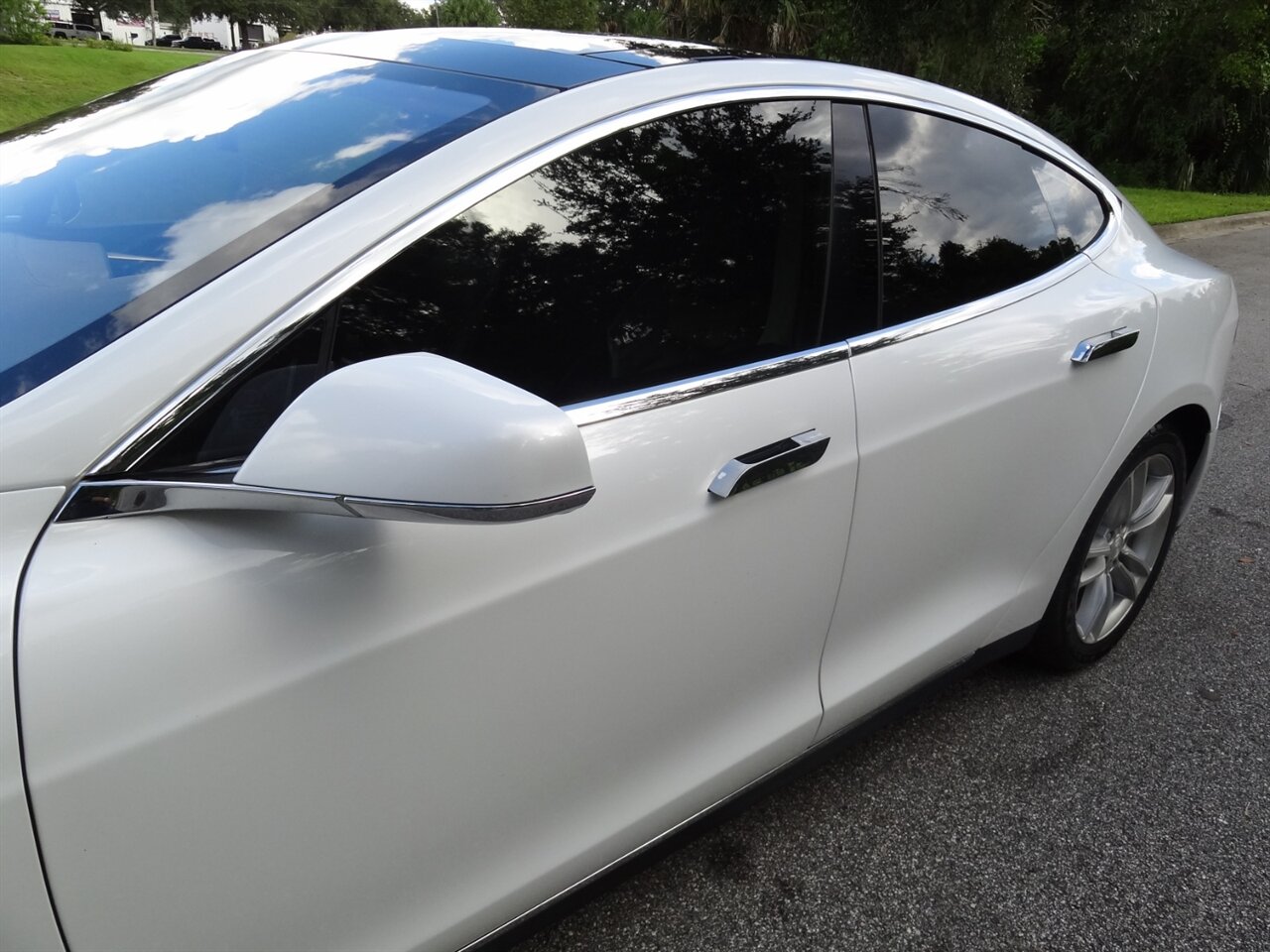 2015 Tesla Model S 85   - Photo 11 - Deland, FL 32720