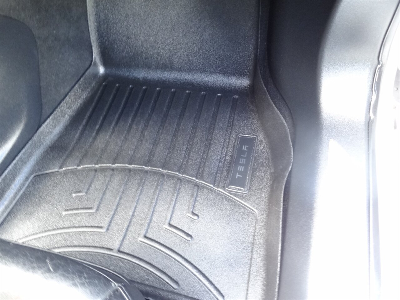 2015 Tesla Model S 85   - Photo 42 - Deland, FL 32720