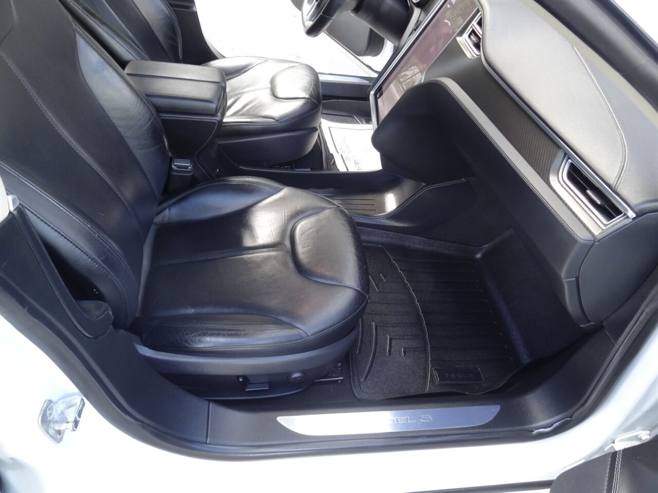 2015 Tesla Model S 85   - Photo 39 - Deland, FL 32720