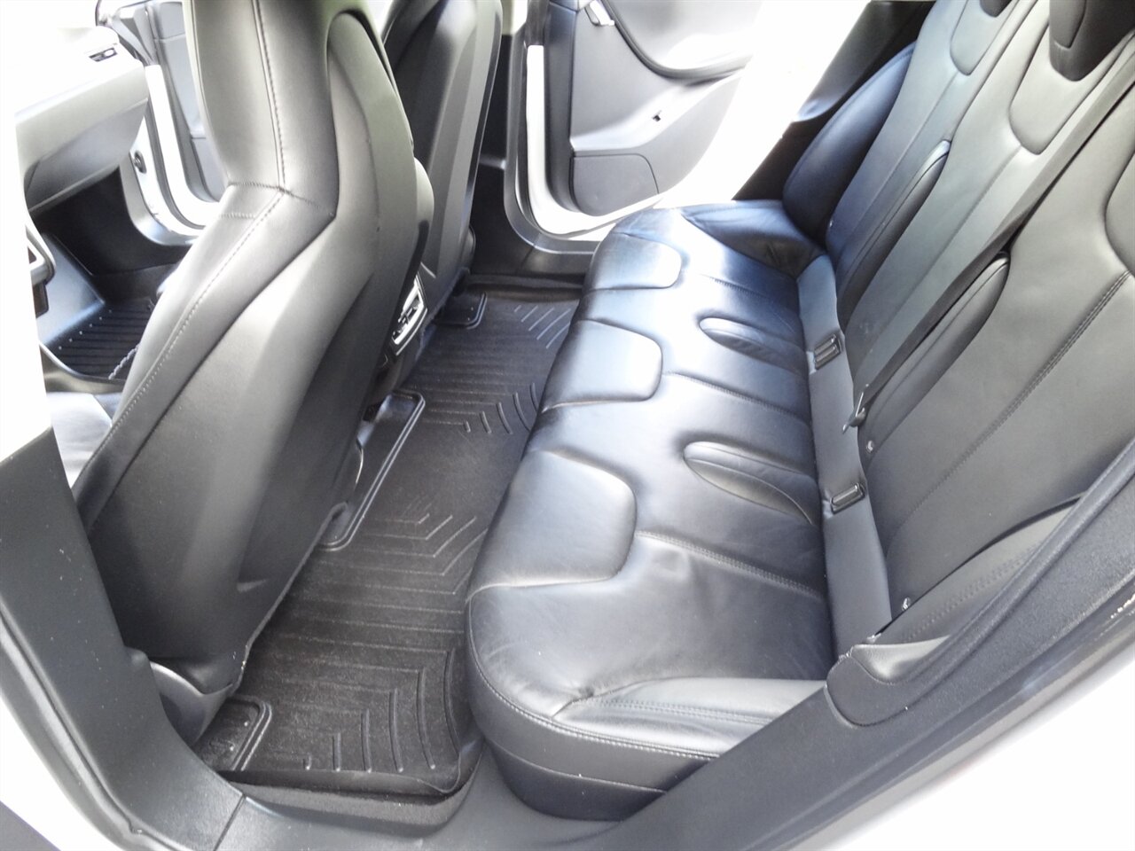 2015 Tesla Model S 85   - Photo 33 - Deland, FL 32720