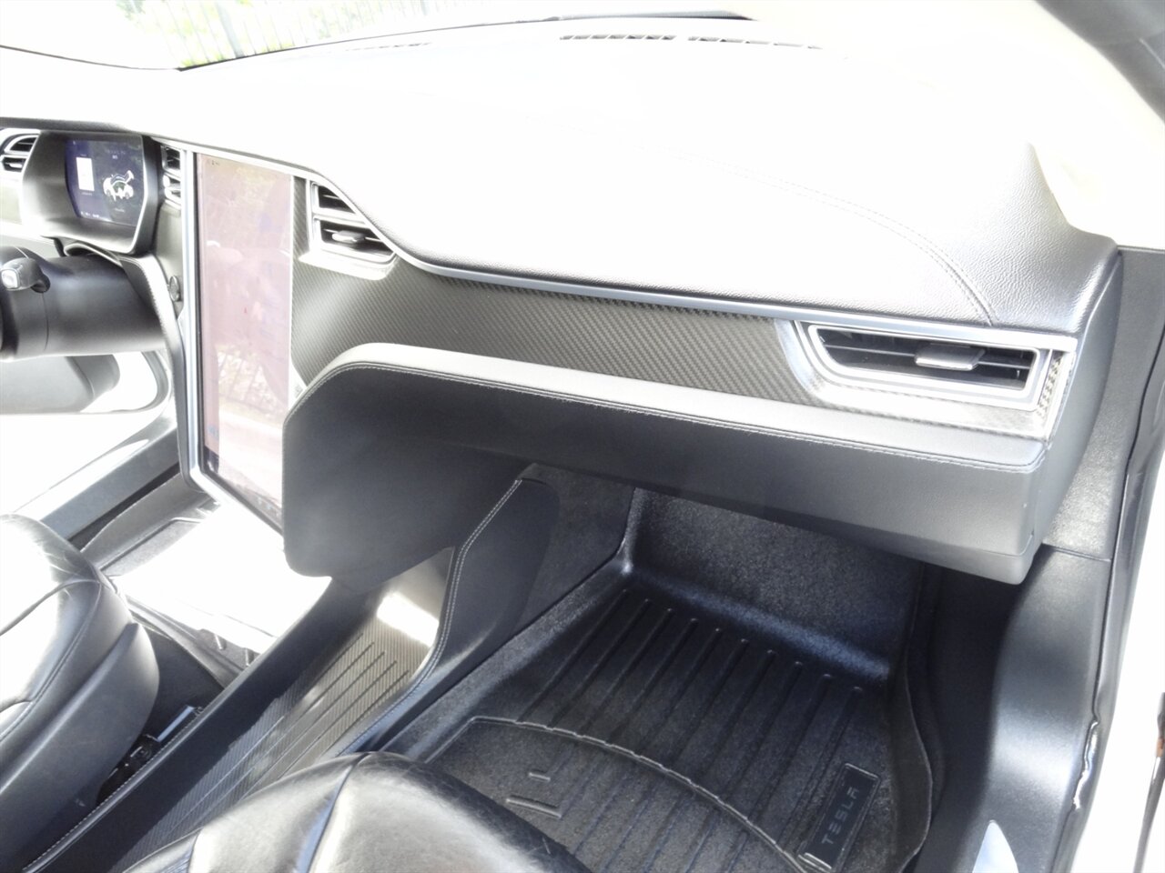 2015 Tesla Model S 85   - Photo 41 - Deland, FL 32720