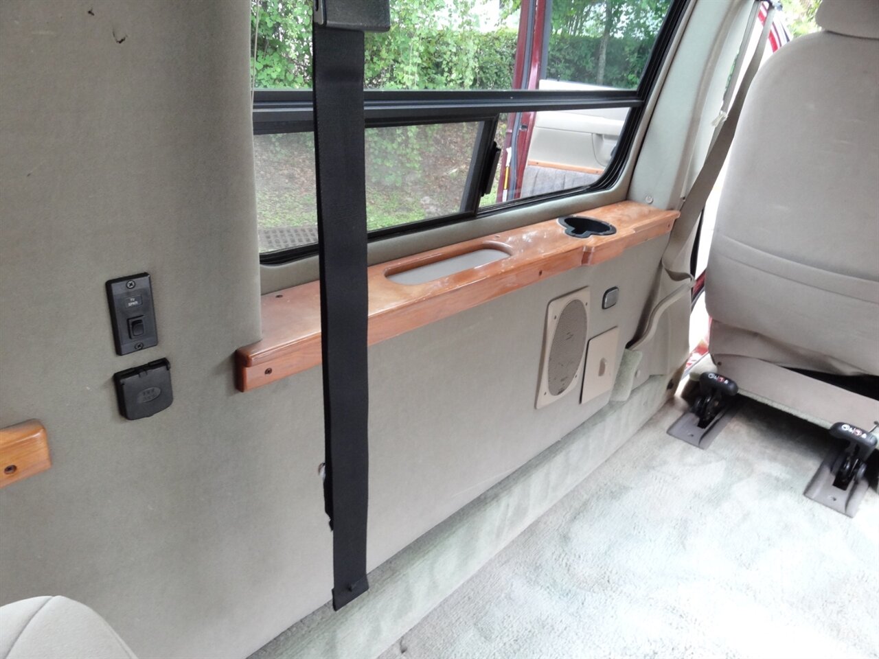 2005 Ford E-Series Van Eclipse premium conversion Braun Wheelchair lift van - Photo 40 - Deland, FL 32720