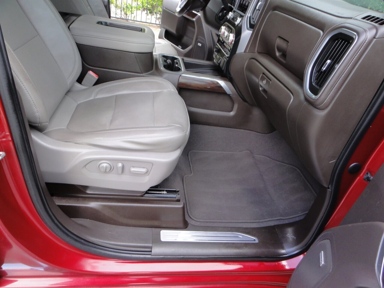 2019 GMC Sierra 1500 SLT - Photo 45 - Deland, FL 32720