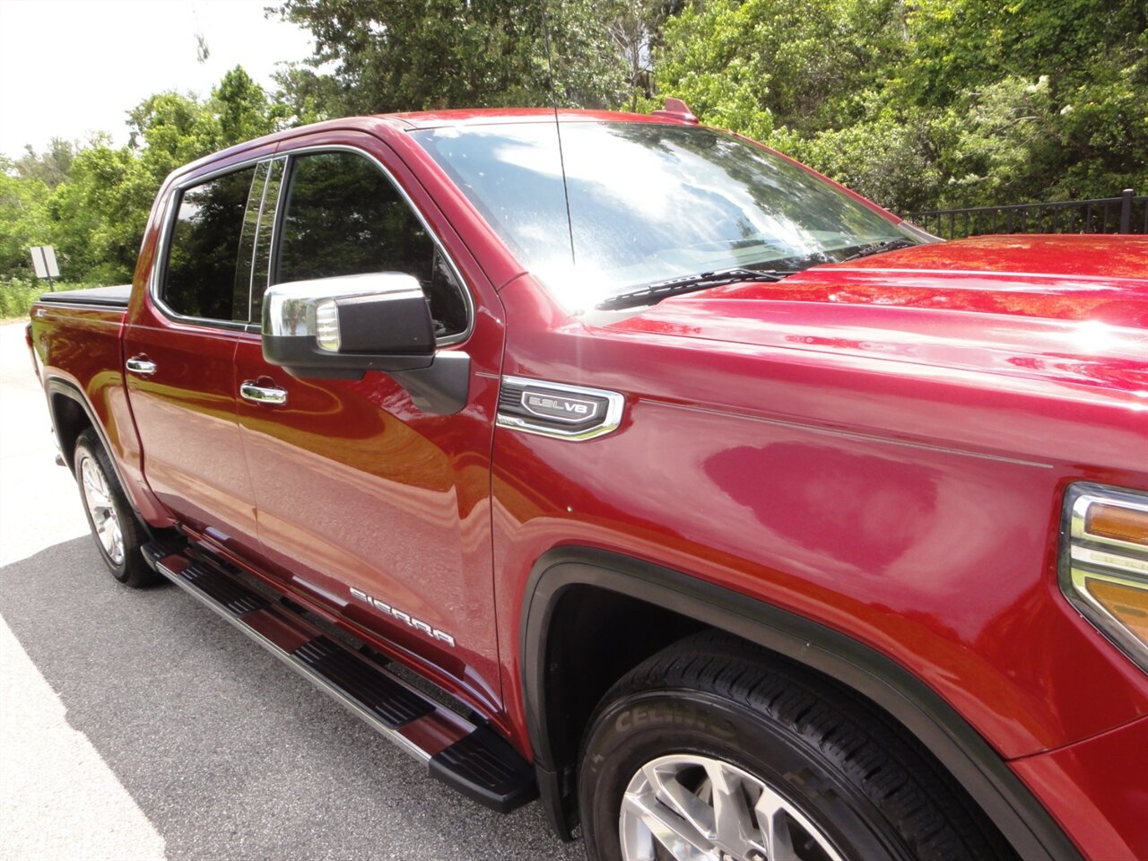 2019 GMC Sierra 1500 SLT - Photo 8 - Deland, FL 32720