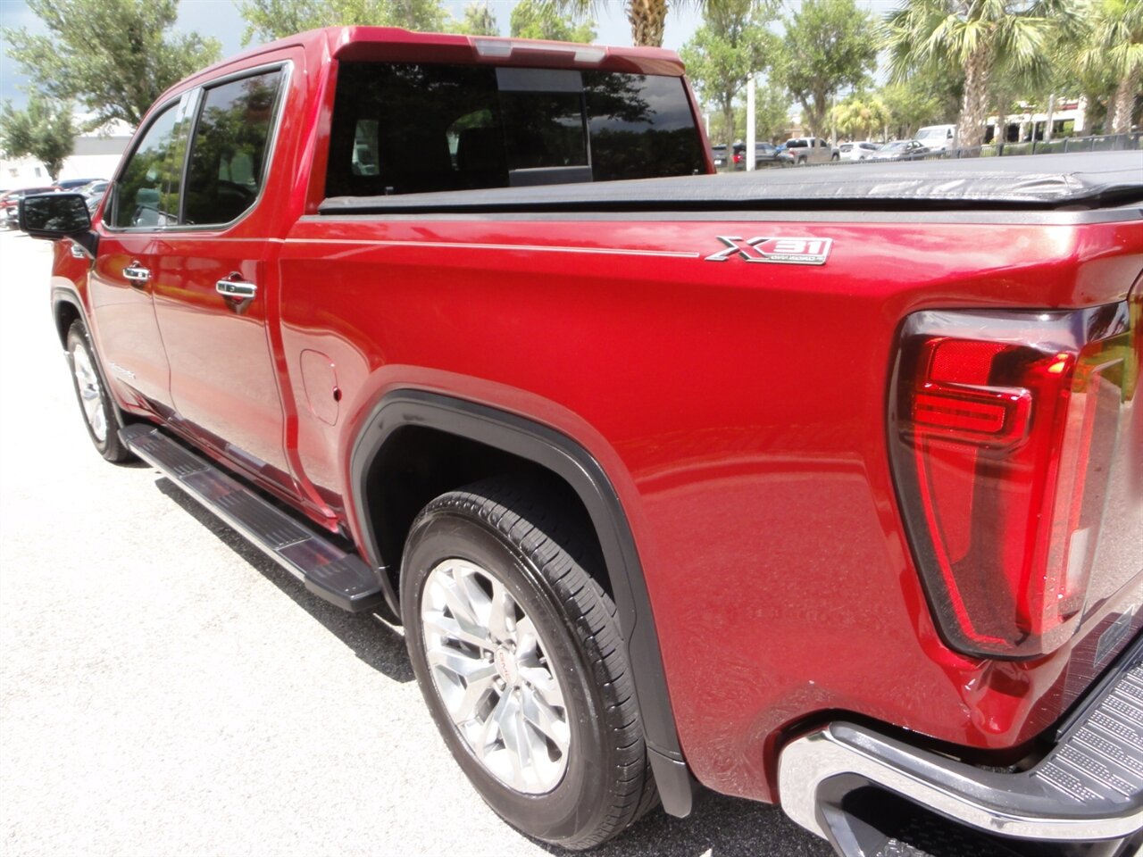 2019 GMC Sierra 1500 SLT - Photo 12 - Deland, FL 32720