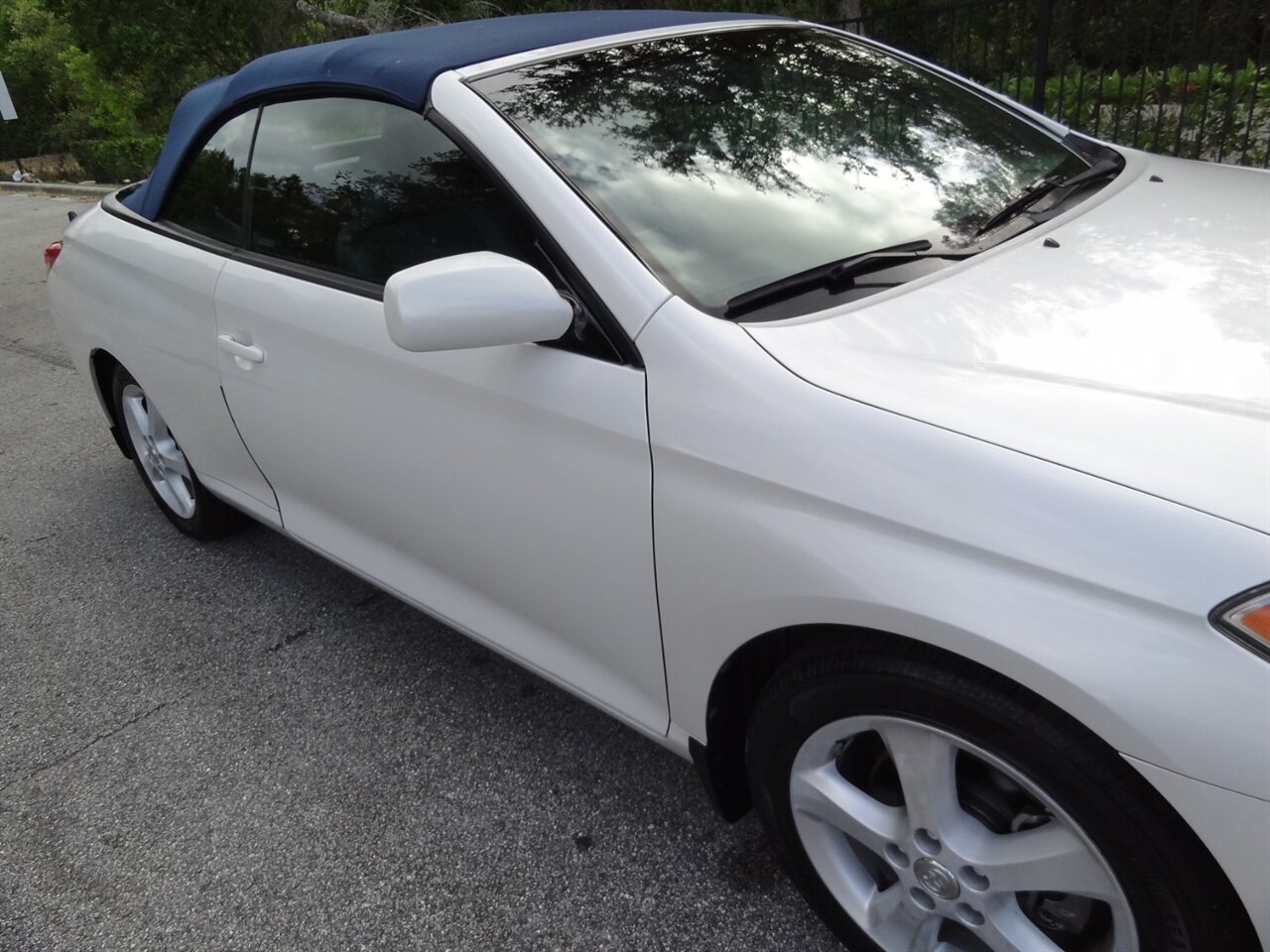 2006 Toyota Camry Solara SLE V6  Convertible - Photo 14 - Deland, FL 32720