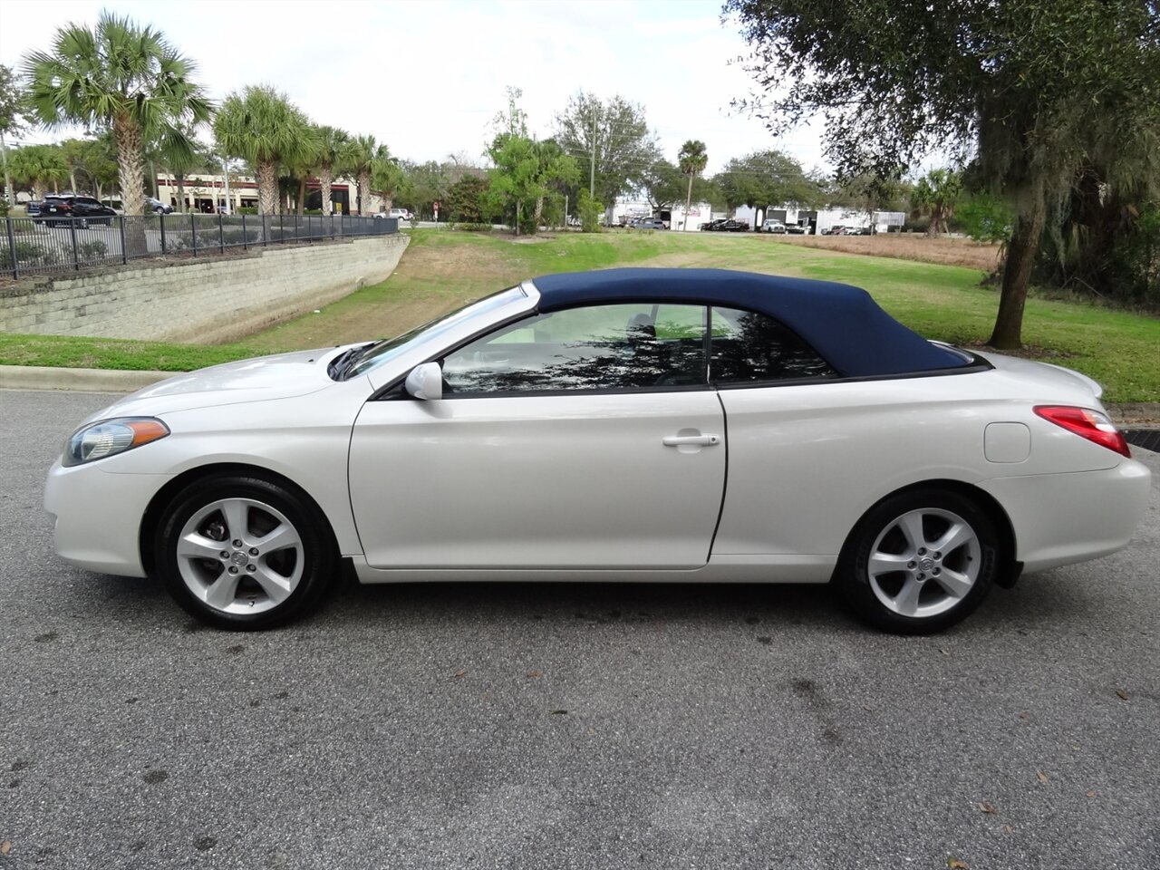 2006 Toyota Camry Solara SLE V6  Convertible - Photo 22 - Deland, FL 32720