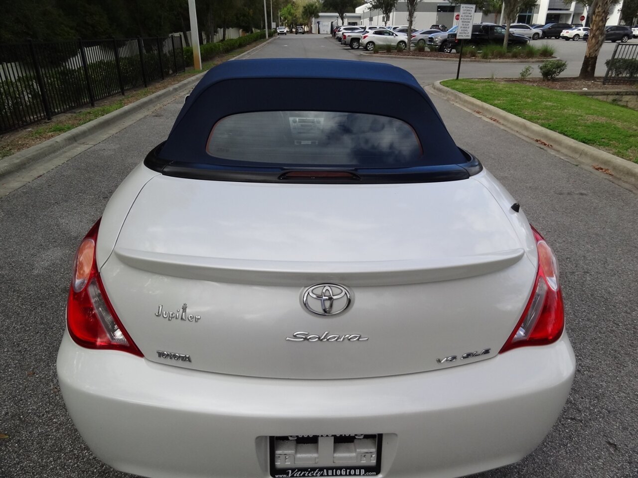 2006 Toyota Camry Solara SLE V6  Convertible - Photo 24 - Deland, FL 32720