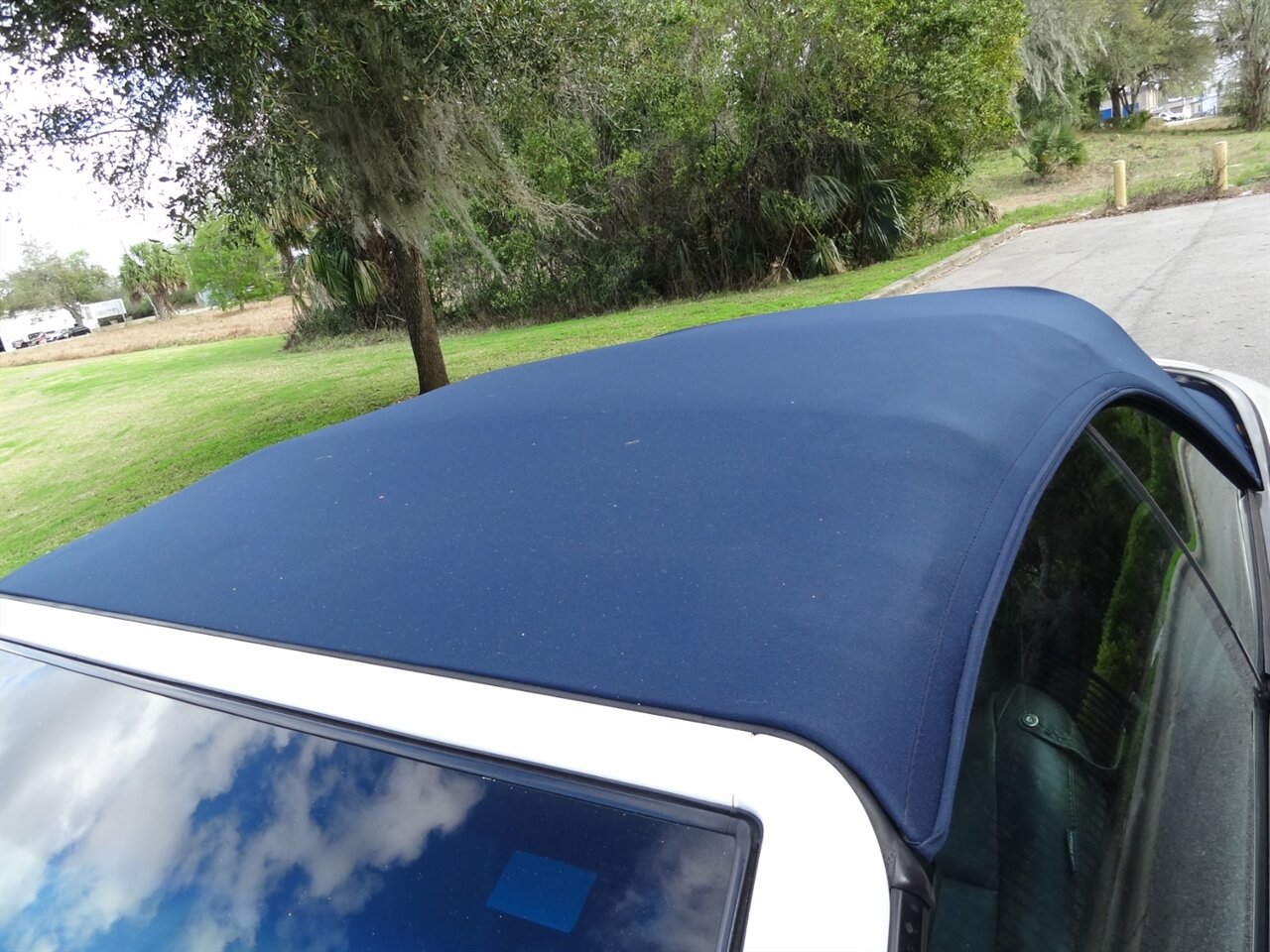 2006 Toyota Camry Solara SLE V6  Convertible - Photo 27 - Deland, FL 32720