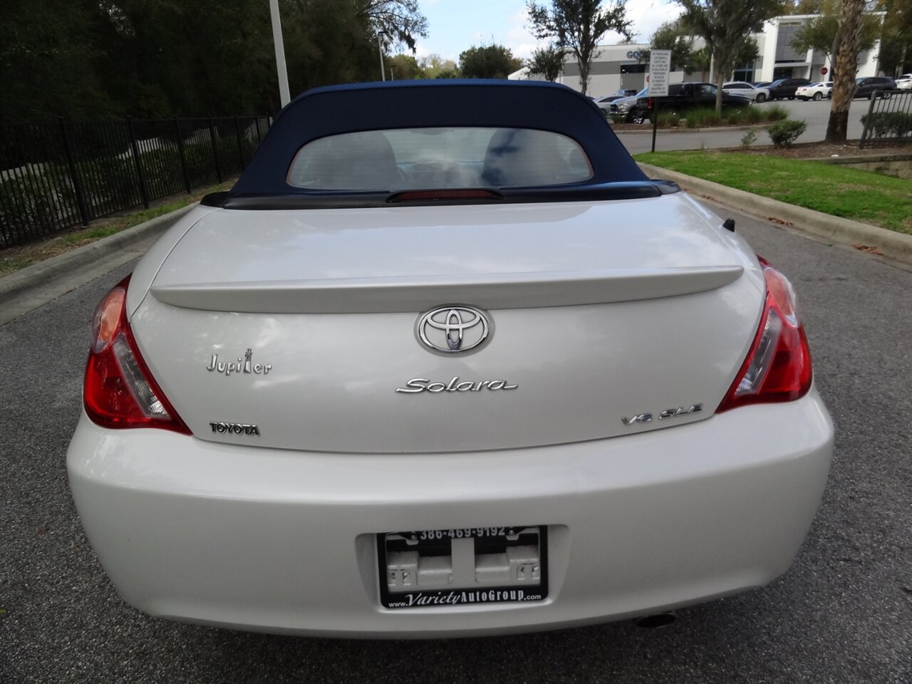 2006 Toyota Camry Solara SLE V6  Convertible - Photo 23 - Deland, FL 32720