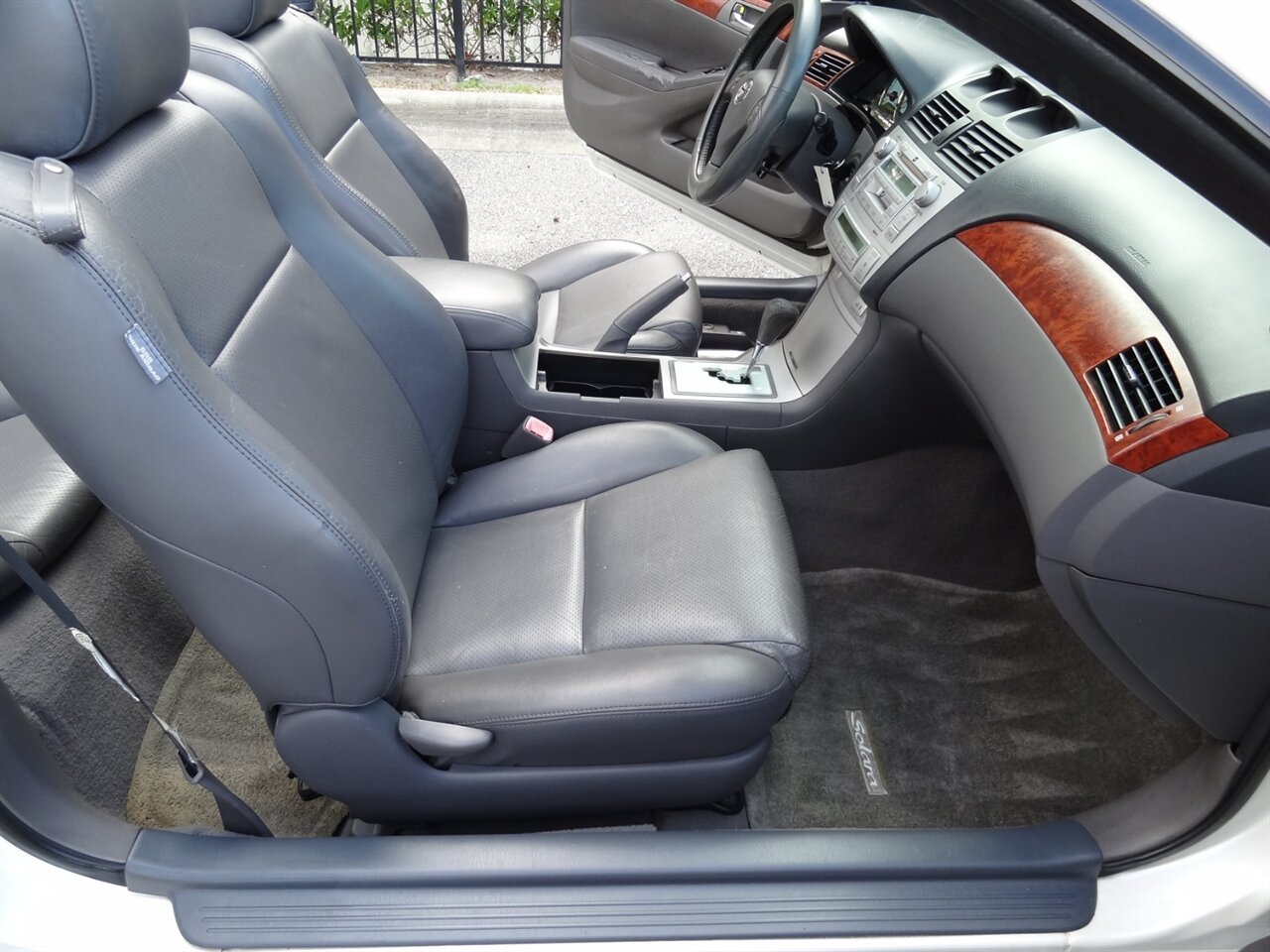 2006 Toyota Camry Solara SLE V6  Convertible - Photo 44 - Deland, FL 32720