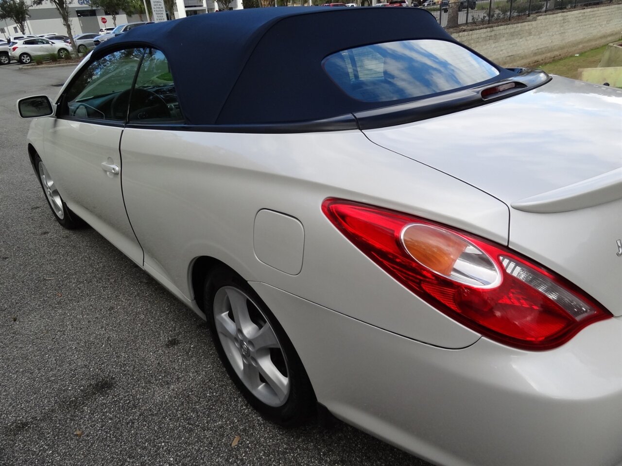 2006 Toyota Camry Solara SLE V6  Convertible - Photo 18 - Deland, FL 32720